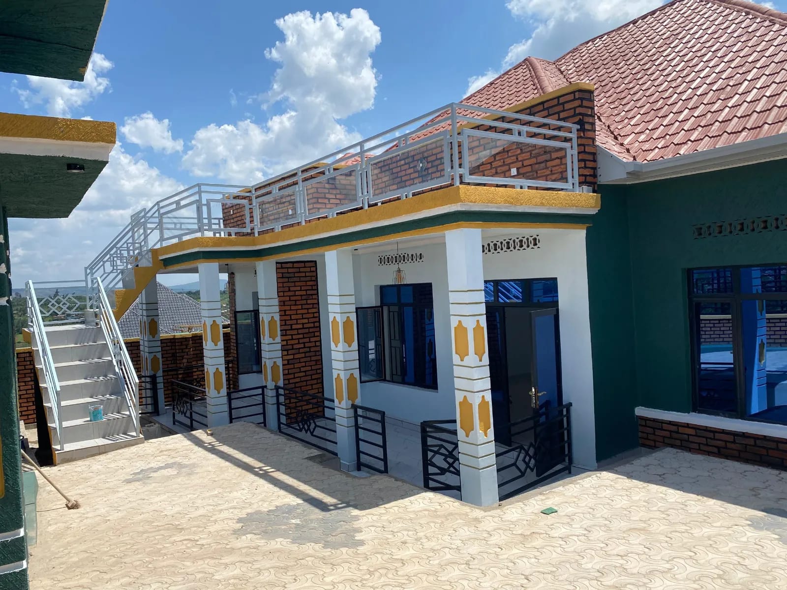 House & Plot 3