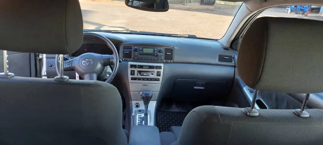 Toyota Hatchback 2004 3