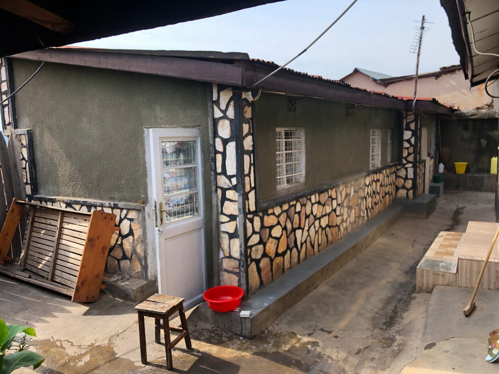 A house sale 1
