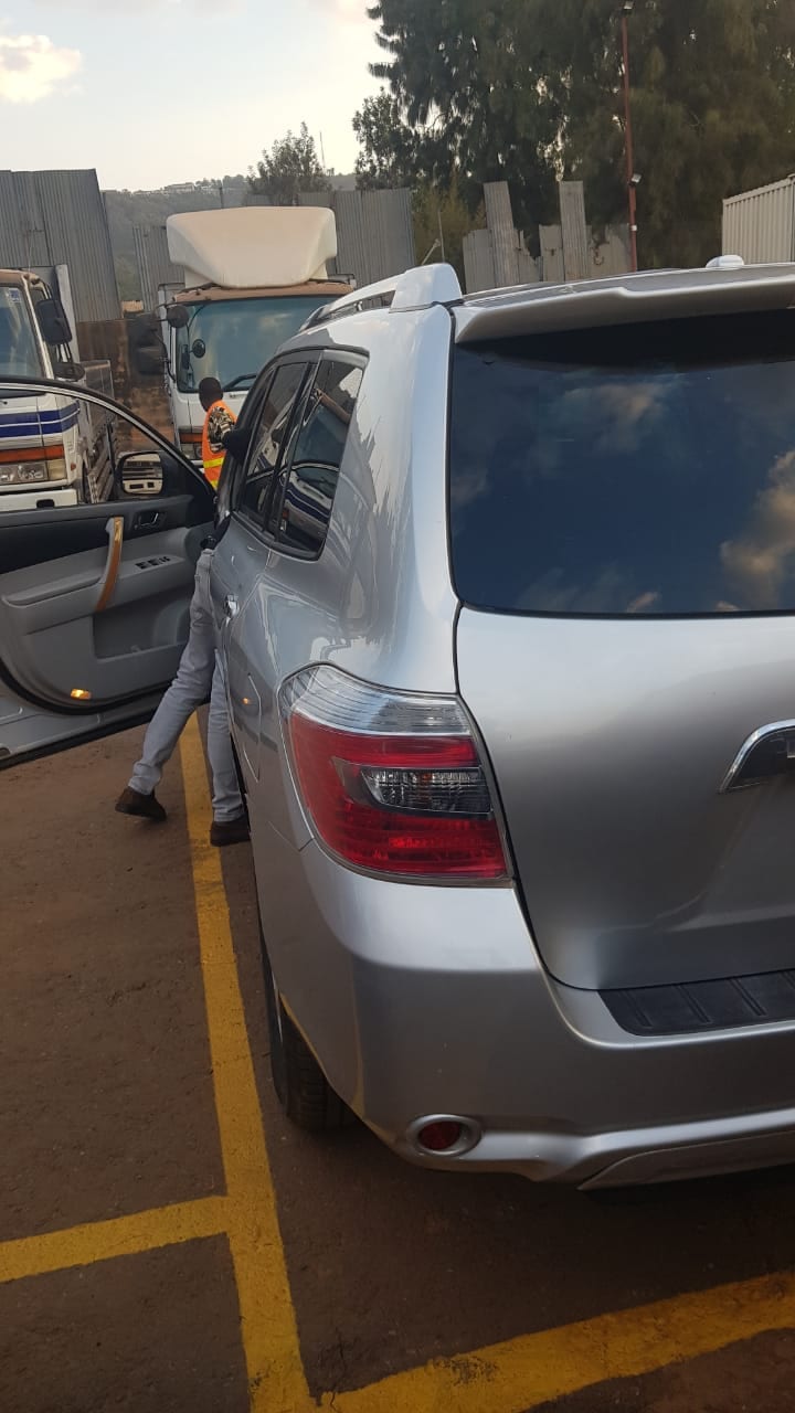 Toyota Highlander Hybrid 2010 4