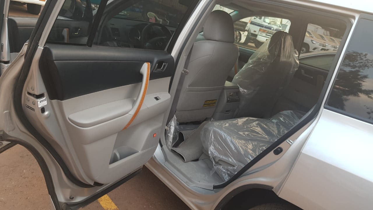 Toyota Highlander Hybrid 2010 2